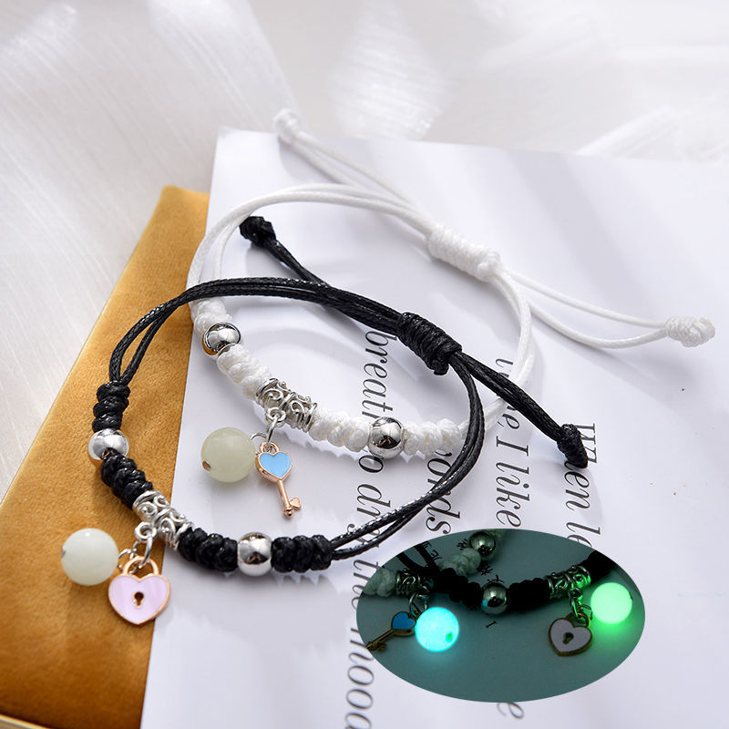 2 unid/set de pulseras románticas luminosas para parejas, pulseras con colgante de gato y estrellas a la , joyería de de amistad al por mayor: Bañado en rodio de imitación
