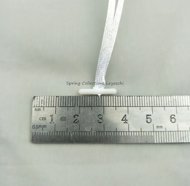 Blanco/Negro/gris 100 piezas Etiqueta de cinta de seda sello de ropa etiquetas colgar cuerda de plástico broche de cierre accesorios de sujeción de gancho