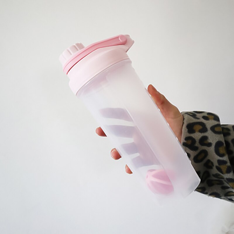 Proteinpulver shaker flaske blender flaske sport fitness kedel protein shaker 500/700 ml pige sports vandflaske med håndtag: Lyserød / 401 500ml
