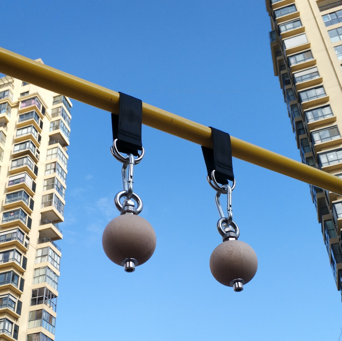 Wooden Finger Wrist Pull Up Hand Grip Balls Stick for Gym Rock Climbing Grippers Strength Training: 2pcs wooden ball