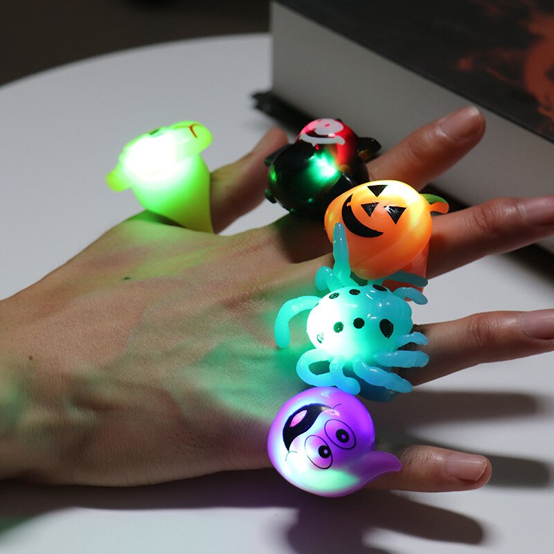 Halloween Luminous Ring Prom Party Decoration Small Ring Toy Pumpkin Skull Spider Bat Funny Finger Ring Day