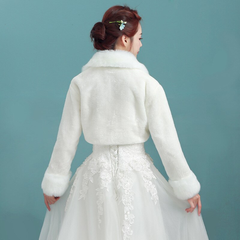 Feather robe women Faux fur coat Bridal fur shawl Peleryna mariage femme Shrugs for women Long sleeve Wedding Jacket