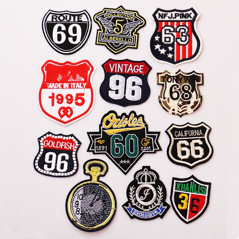 2 STUKS Digitale medaille, klok pictogram Geborduurde Ijzer op Patches voor Kleding DIY Strepen Kleding Patchwork Stickers Custom Badges