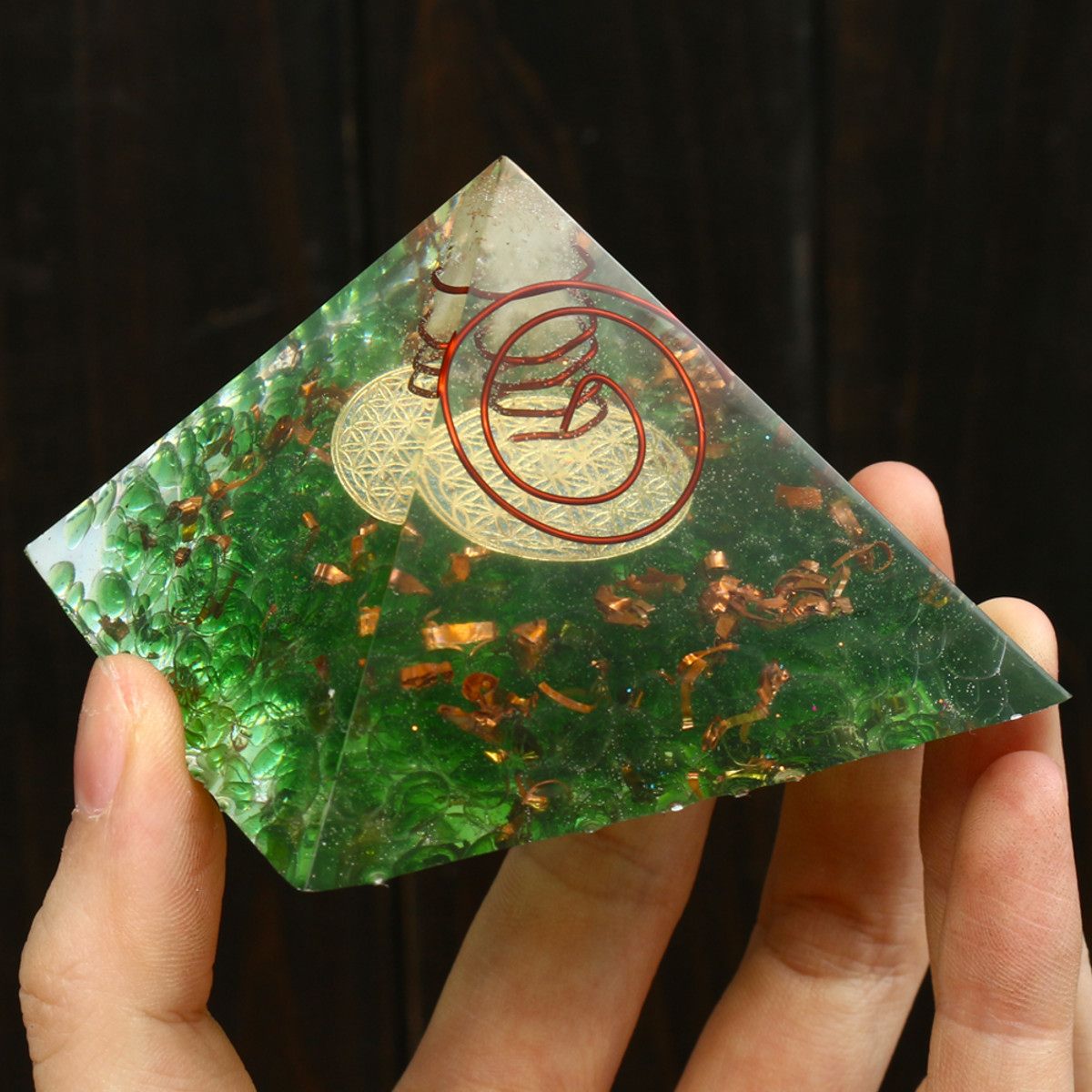 7-7.5cm Orgonite Ajudar as Empresas A Melhorar A Fortuna Energia Cristal Natural Processo de Orgone Pirâmide Decoração Resina Presente Sorte: Luz Amarela