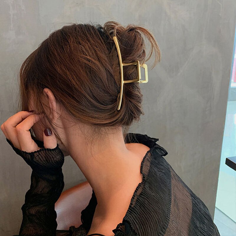 Pinzas para el pelo Vintage para mujer, horquillas de Metal geométricas huecas doradas elegantes, diadema sólida, accesorios para el cabello 2022