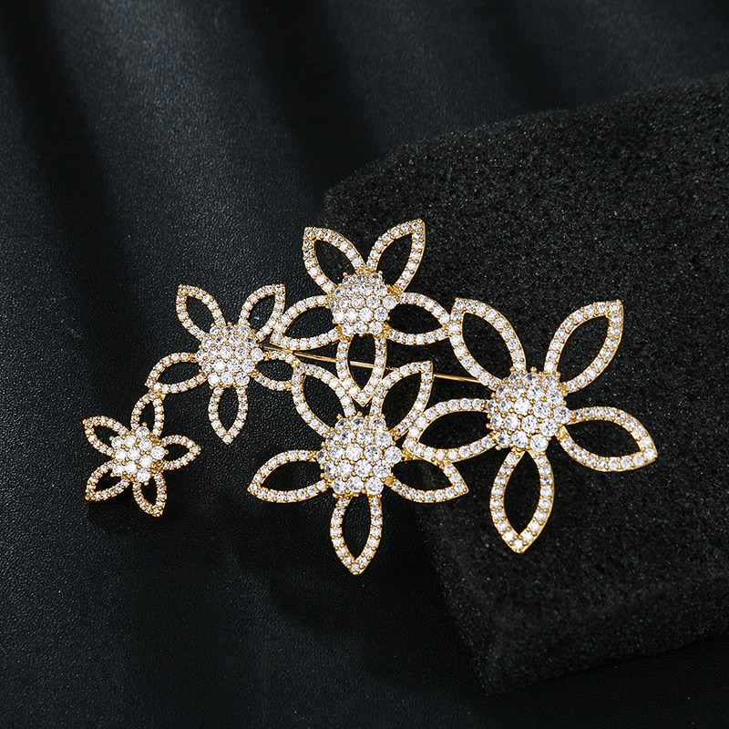 WEIMANJINGDIAN Shinning Cubic Zirconia CZ Crystal Micro-pave Flowers Brooch Pins for Women or Wedding