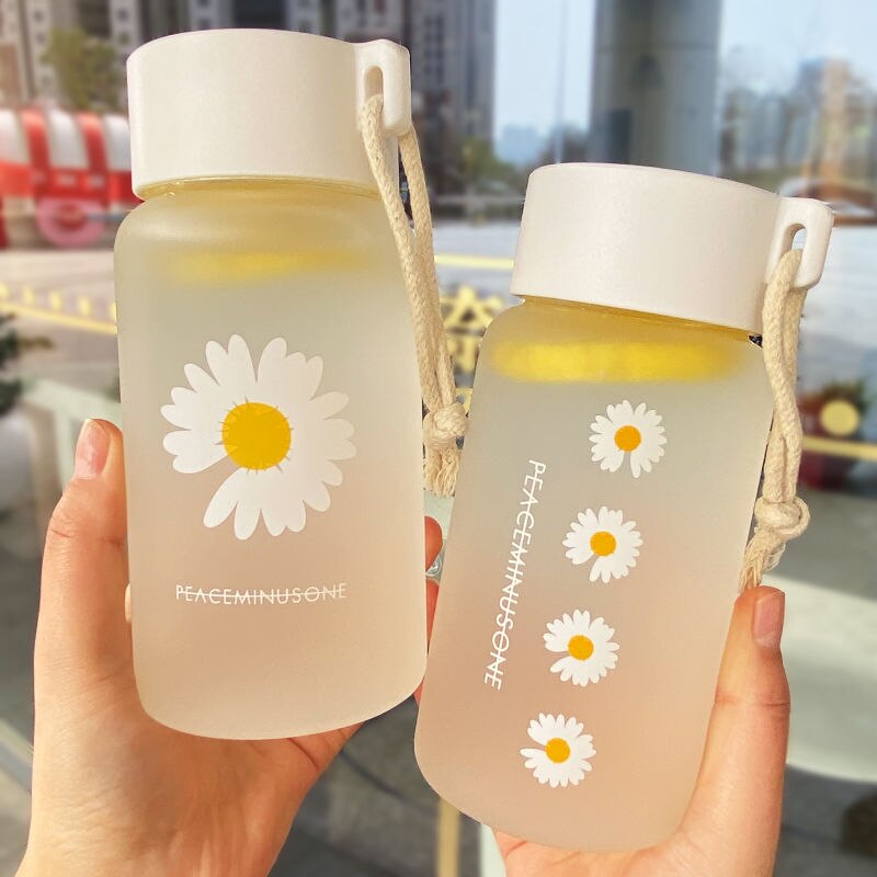 500Ml Kleine Daisy Transparante Plastic Water Flessen Bpa Gratis Creatieve Frosted Water Fles Met Draagbare Touw Reizen Theekop