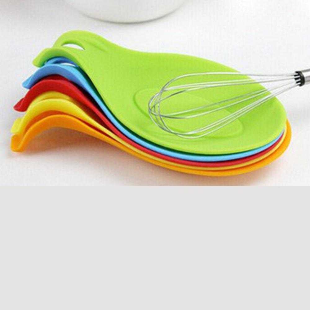 1pcs Food Grade Silicone Spoon Rest Heat Resistant Placemat Glass Coaster Silicone Spoon Holder Kitchen Tools Accessories 5z