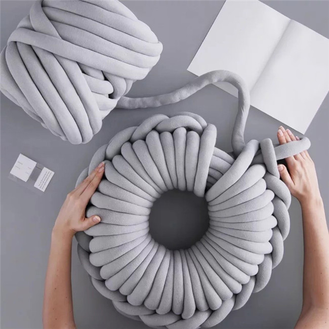 500g Super Thick Chunky Yarn Cotton Tube Yarn Merino Wool Alternative DIY Bulky Arm Knitting Blanket Hand Knitting Spin Yarn: Gray