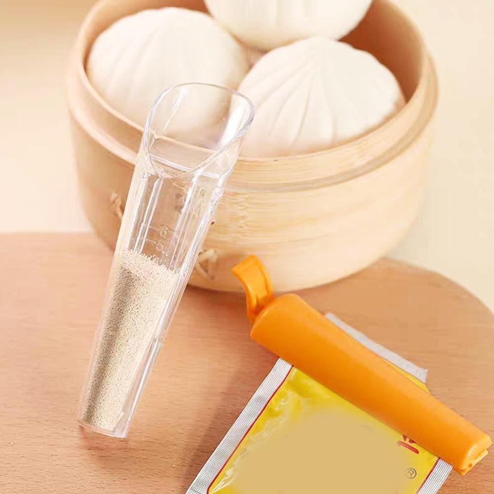 1pcs Yeast Measuring Cup With Sealing Clip Clamp Meter Bread Kitchen Device Cake Tools Accuracy Baking