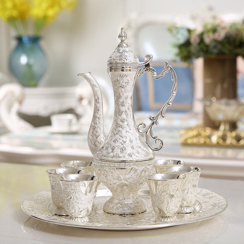 High-End Liquor Wine Set Antique European-Style Box Jin Wedding Birthday Living Room Decoration