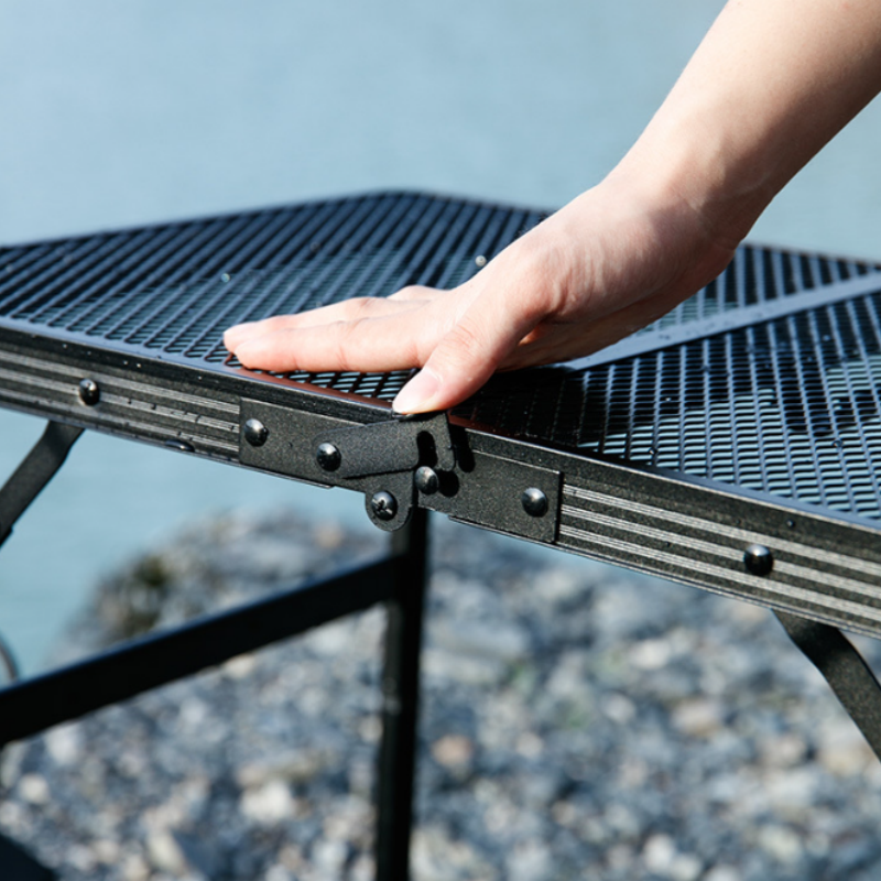 Fällbart utomhusbord, bärbart picknickbord, campingbord i aluminiumlegering, rutnätsbord, slitstarkt och starkt bärförmåga