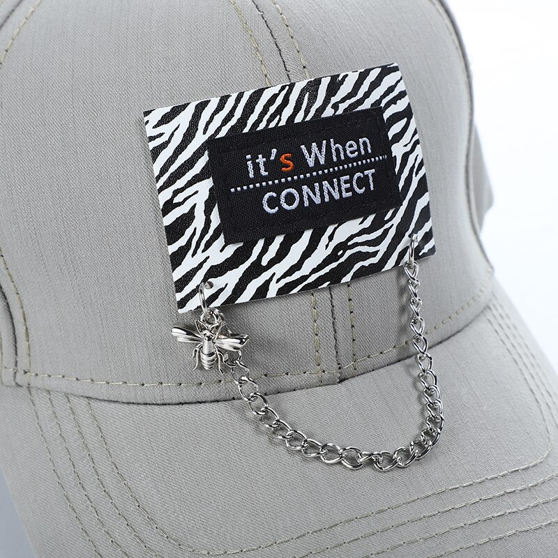 Koreaanse Bee Logo Ijzeren Ketting Baseball Cap Mode Winkelen Dames Snapback Cap Unisex En Betaalbare Hoed Vrouwen Hoed