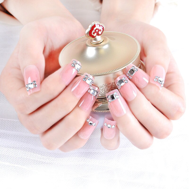 24 Stks/set Nep Nagels Druk Op Meisjes Vinger Schoonheid Valse Nail Art Tips Bright Shining 3D Diamond Inzoomen Franse nail Art Tips