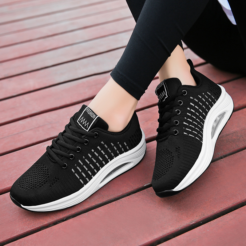 Spring rocking shoes, air cushion shoes, flying mesh breathable sneakers, thick-soled muffin mothers'and daughters' sho: Black / 9