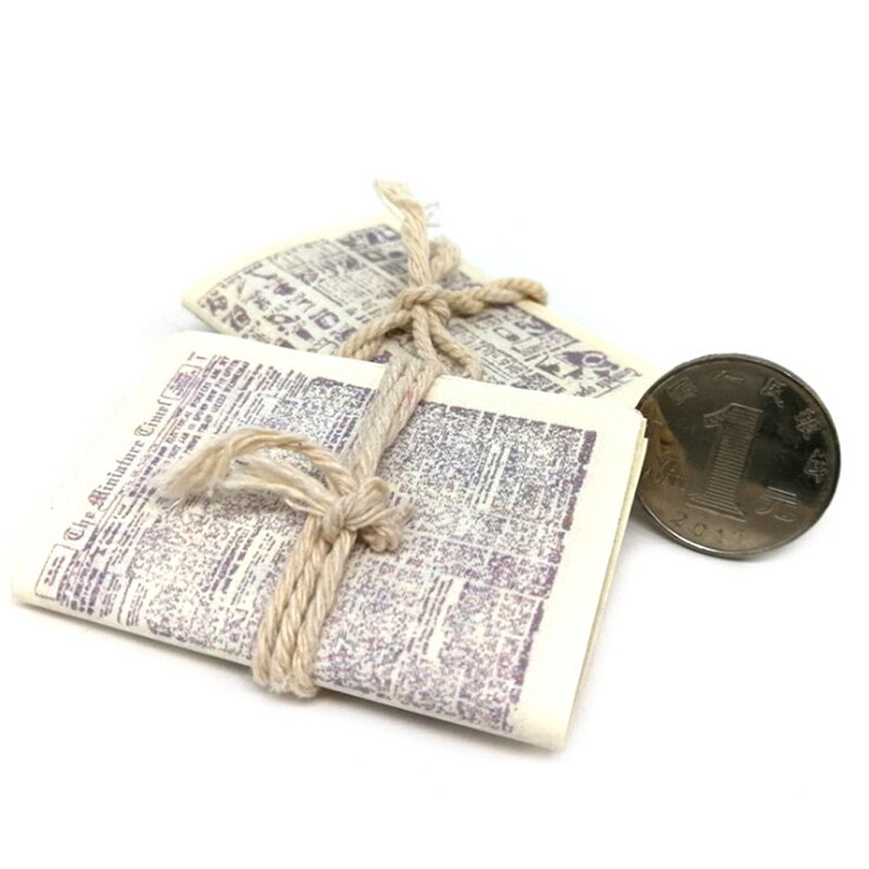 Schattige mini 1:12 poppenhuis miniatuur simulatie 1 bundel kranten poppenhuis miniatuur boek voor fantasiespel speelgoed accessoires