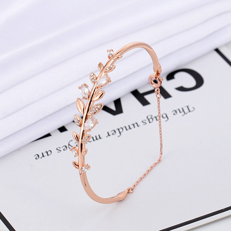Verse Bladeren Elegante Prachtige Sieraden Mooie Vrouwelijke Armbanden Voor Vrouwen