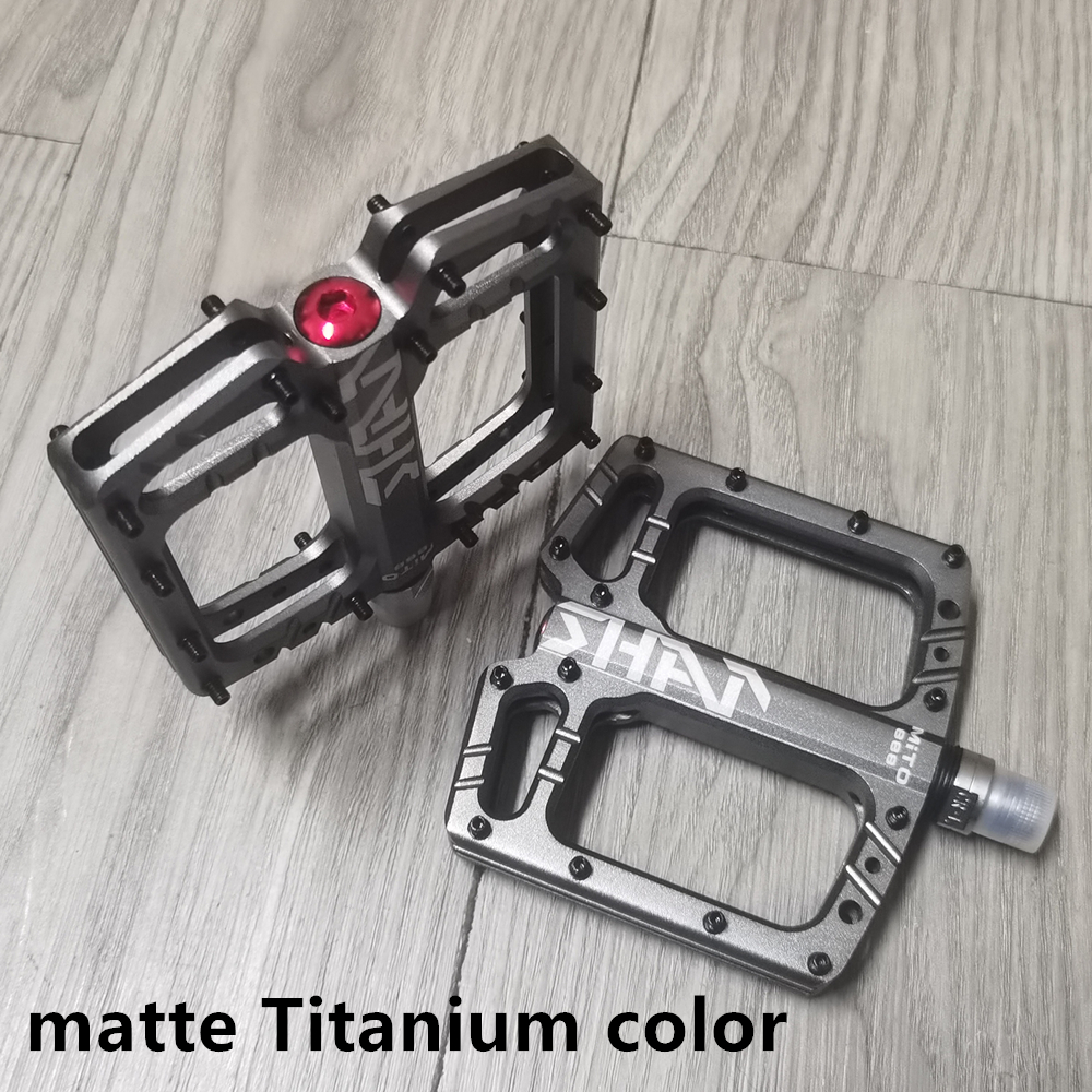 Pedales de bicicleta de montaña Pedales lubricados anchos de aleación de aluminio con 3 rodamientos Pedal antideslizante para ciclismo, pedal de bicicleta de carretera: Gris claro