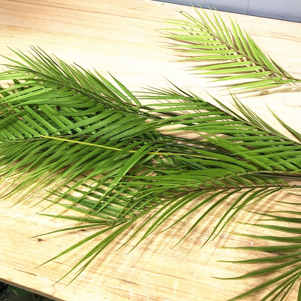 125cm11 leaves Artificial Large Rare Palm Tree Green Lifelike Tropical Plants Indoor Plastic Large Potted Home Hotel Office Deco