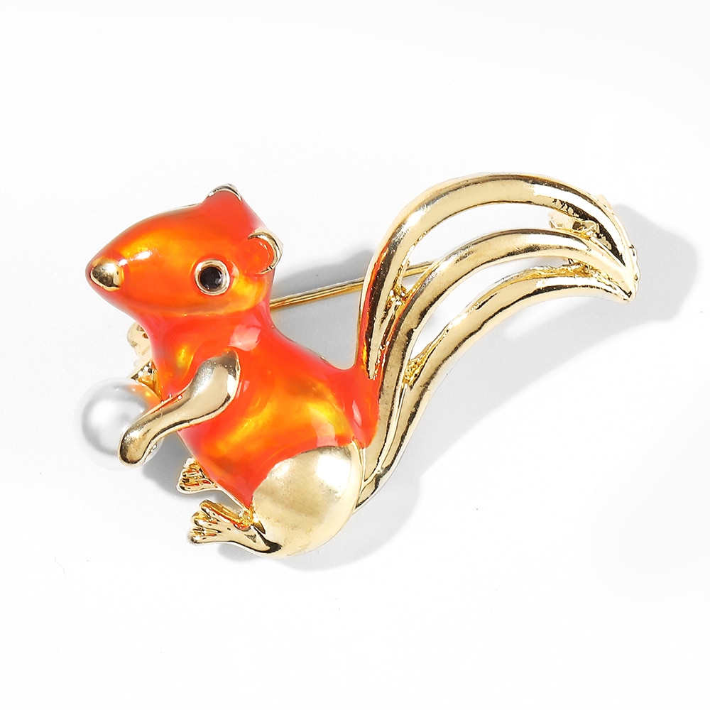 WYBU Cute Squirrel Puppy Brooch For Boy Girls Animal Brooch Pin For Friend Gold Plated Mouse Admiral General Broche Jewelry