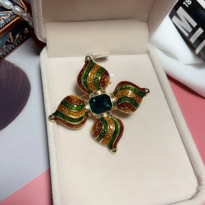 Vintage antieke stijl Gem broche mannen vrouwen feestjurk accessoires broches: Antique Bronze Plated