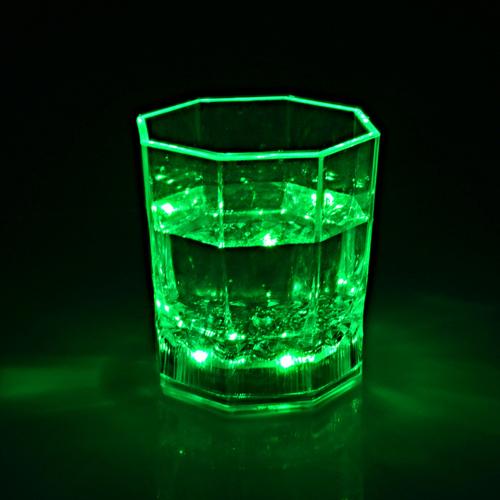 LED Light Up Color Change Water Activated Beer Octagonal Cup Mug Party Prop Colorful glowing octagonal wine glass bar beer glass: Green