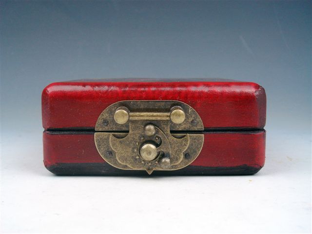 Elaborate Ancient Chinese Classical Feng Shui Compass with Wooden Dragon Phoenix Box