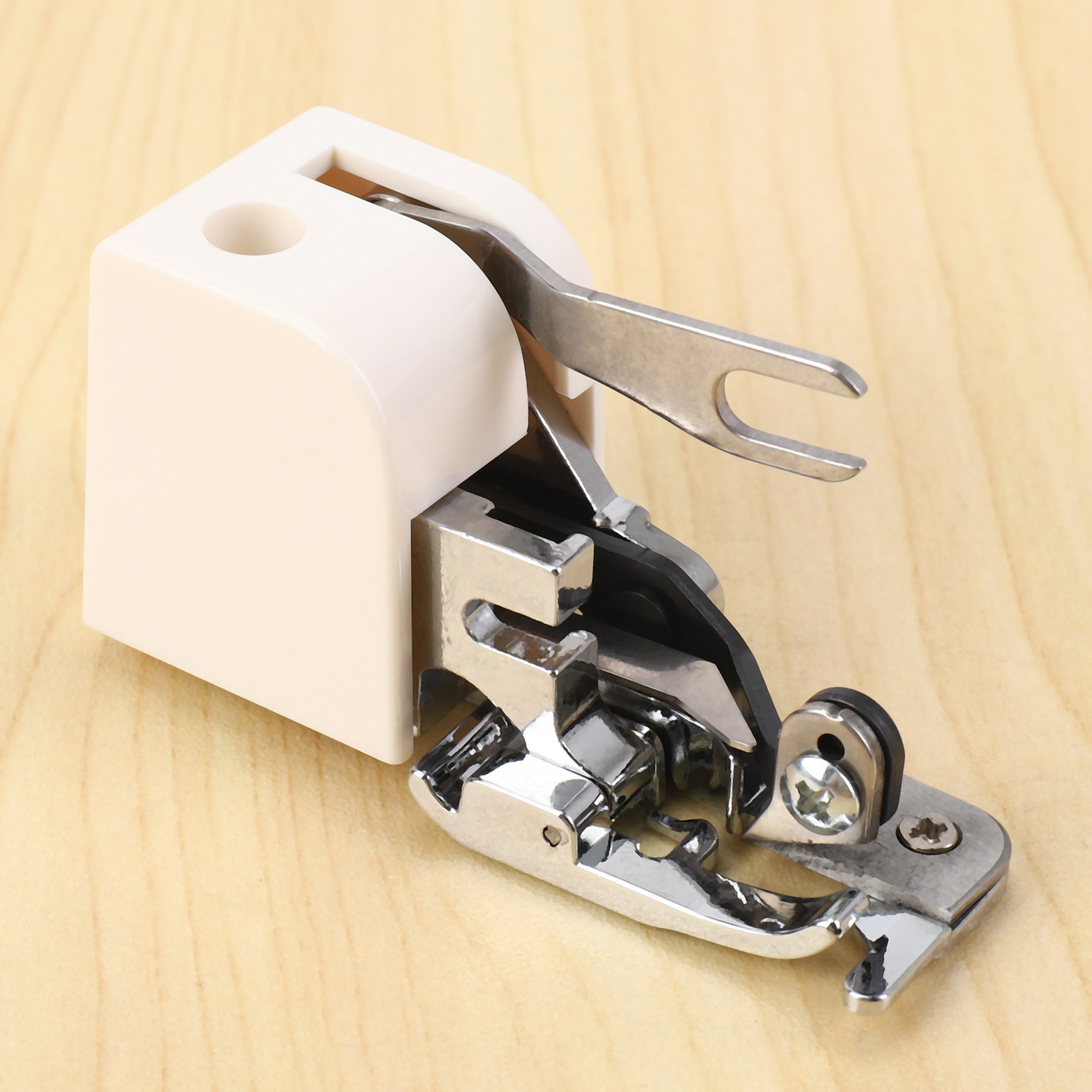 1Pcs Side Cutter Overlock Sewing Machine Presser Foot Feet Sewing Machine Attachment For All Low Shank Singer