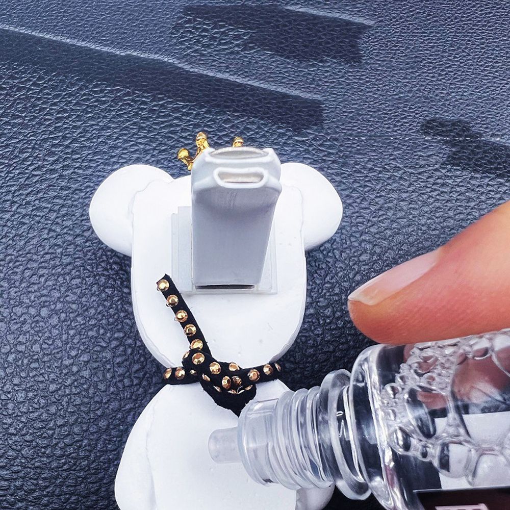 Duft Auto Lufterfrischer Auto Aroma Diffusor Klimaanlage Aromatherapie Auslauf Parfüm Clip Auto Parfüm Bär Gips Dekor