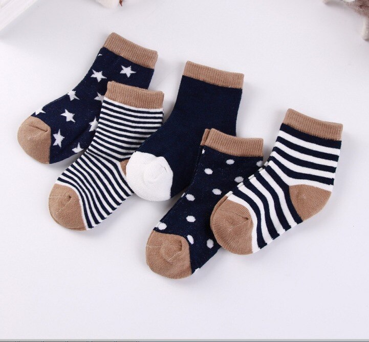 5 pares/lote 0 a 6 anos crianças meias de algodão macio menino menina do bebê bonito dos desenhos animados listra quente pontos moda escola outono inverno: Deep Blue / 4 to 6 Years