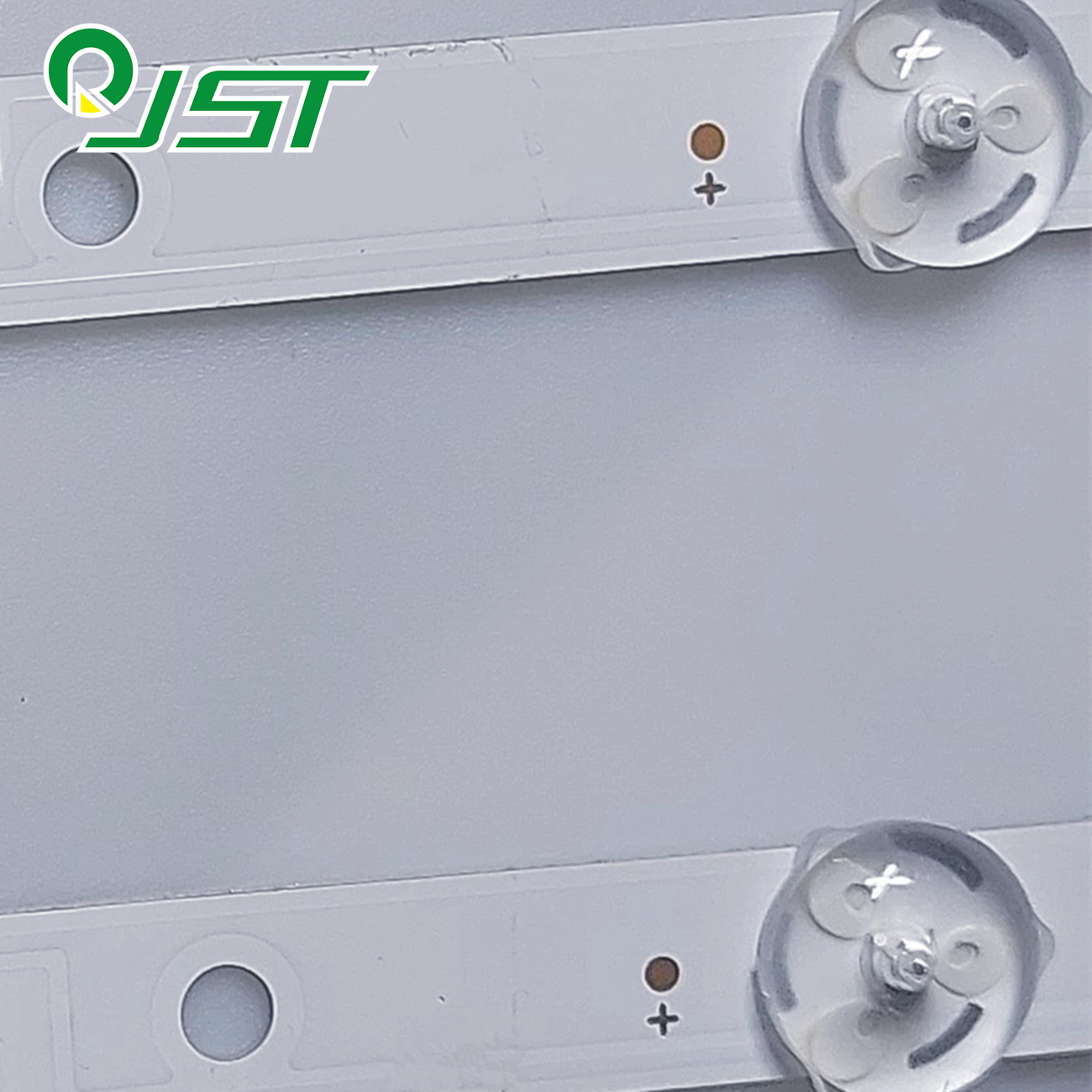 2 pezzi/kit Strisce LED 32LL3C63DB LT-32C600A LT32C600A E32HDS3Q 32HEV210UA LT-32CA120 LT32CA120 LUX0132012/01