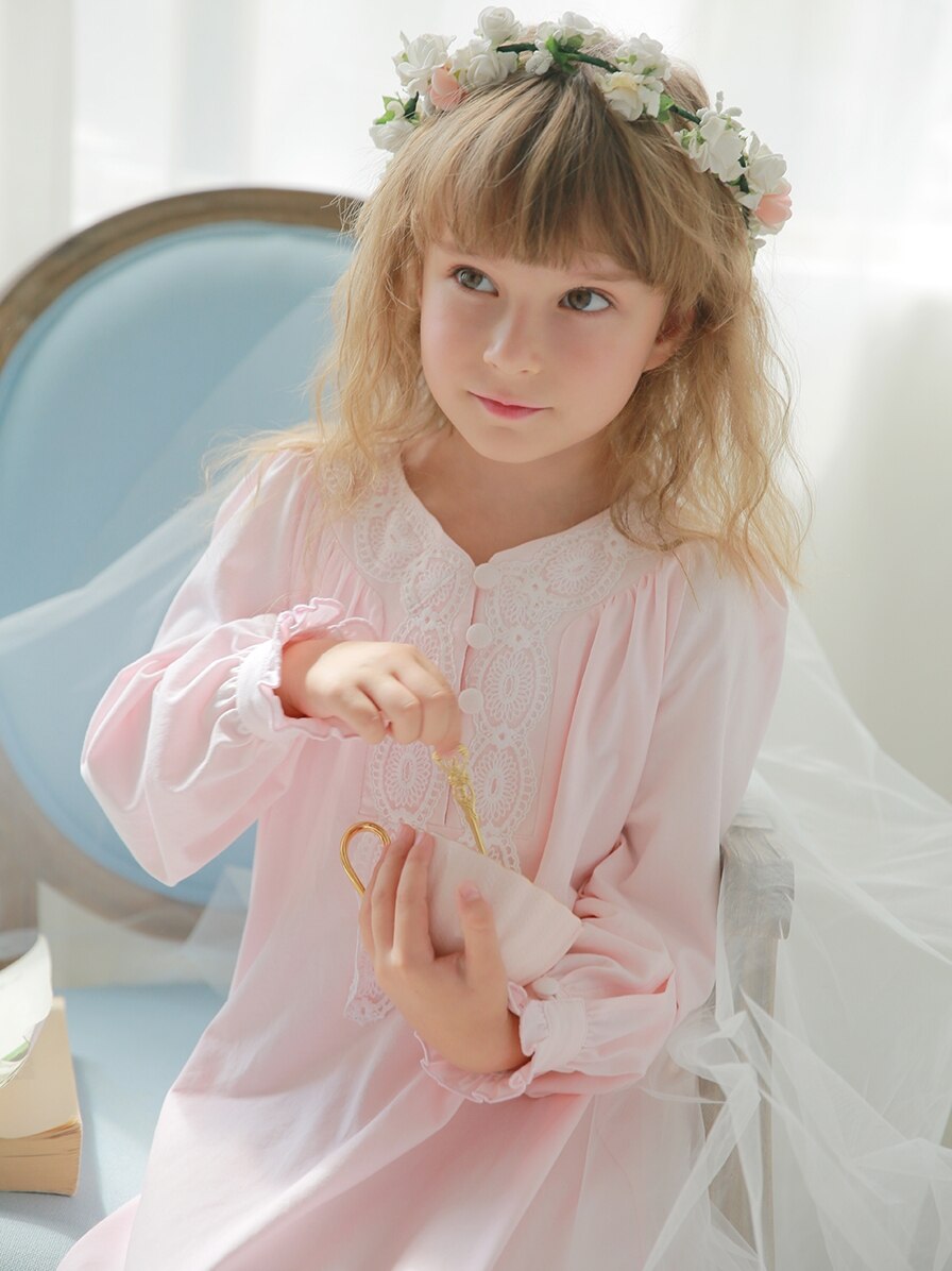 Enfants fille Lolita robe princesse chemises de nuit Vintage brodé col en v chemises de nuit. Enfants Royal chemise de nuit vêtements de nuit de salon