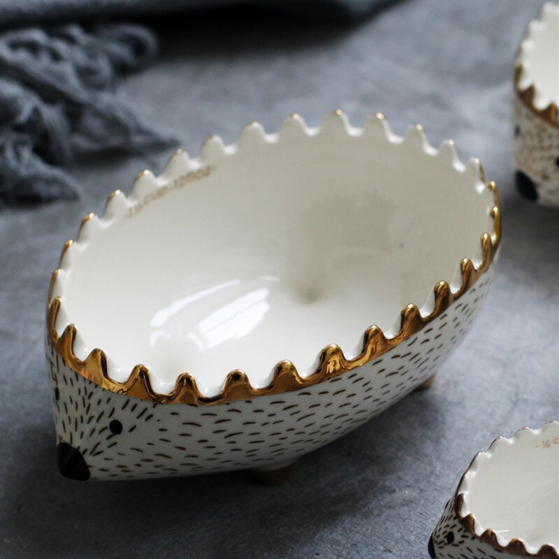 Hedgehog Phnom Penh bowl ceramic Nordic small bowl dessert bowl fruit bowl salad bowl cute animal cutlery cartoon measuring cup