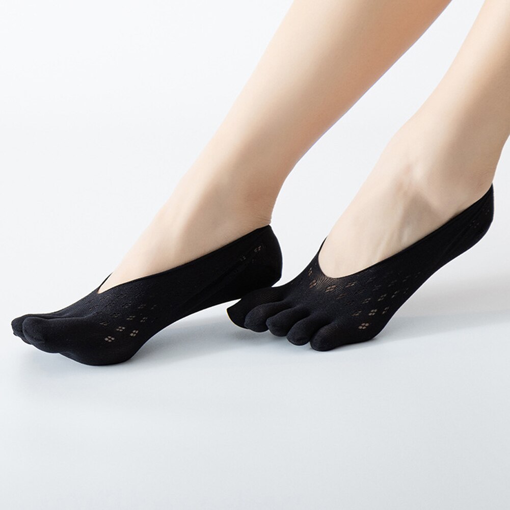 Moda lato cienkie palec u nogi skarpety kapcie kobiety dama przezroczysty silikon antypoślizgowe skarpety z pięcioma palcami: czarny