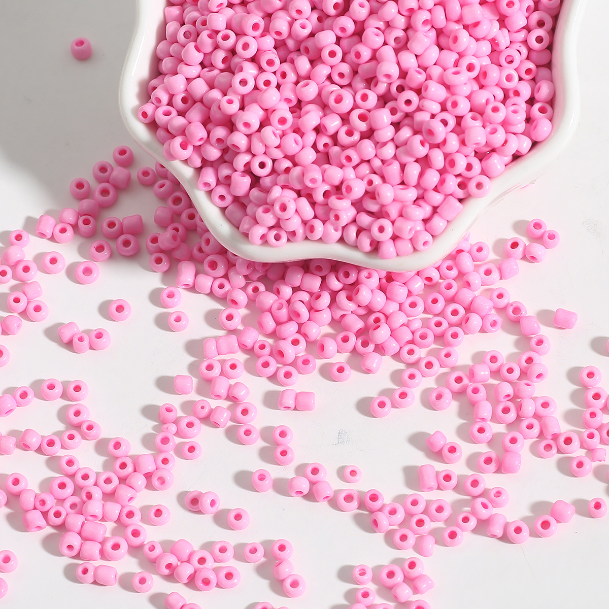 4000 stk. 2mm stk. i æske tjekkiske glasperler, små løse taljeperler til smykkefremstilling, charms, armbånd, halskæde, øreringe, tilbehør: Lyserød