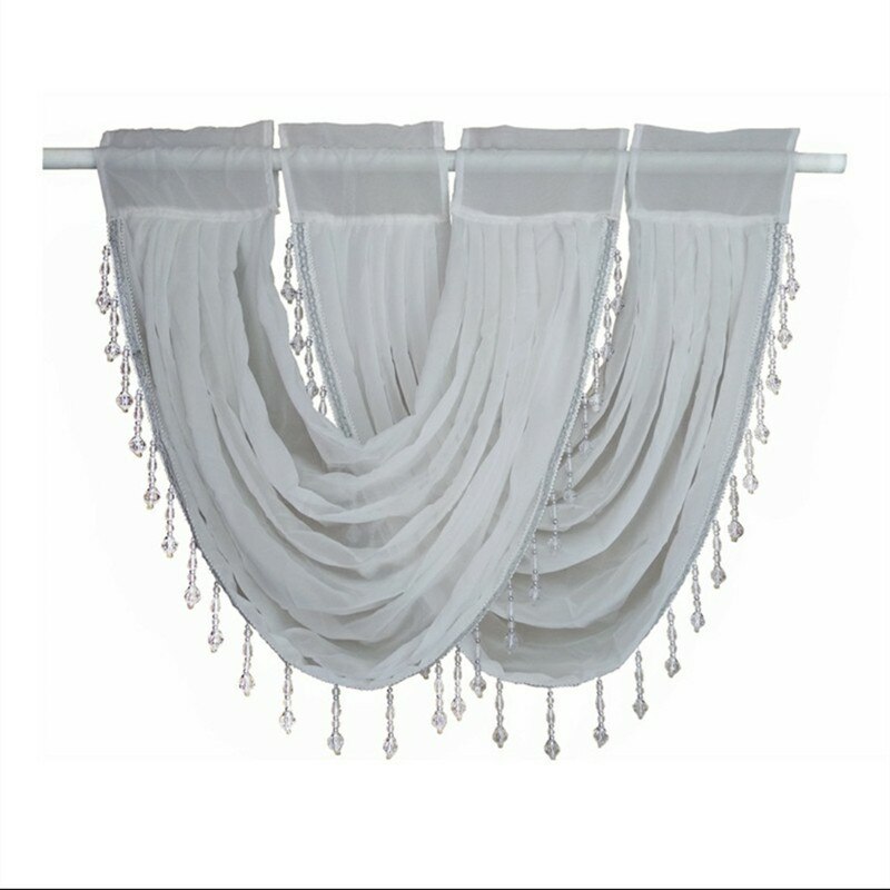 Elegante Witte Gaas Gordijn. Crystal Kwasten Versierd De Gordijn. Drape Water Rimpel Gordijn