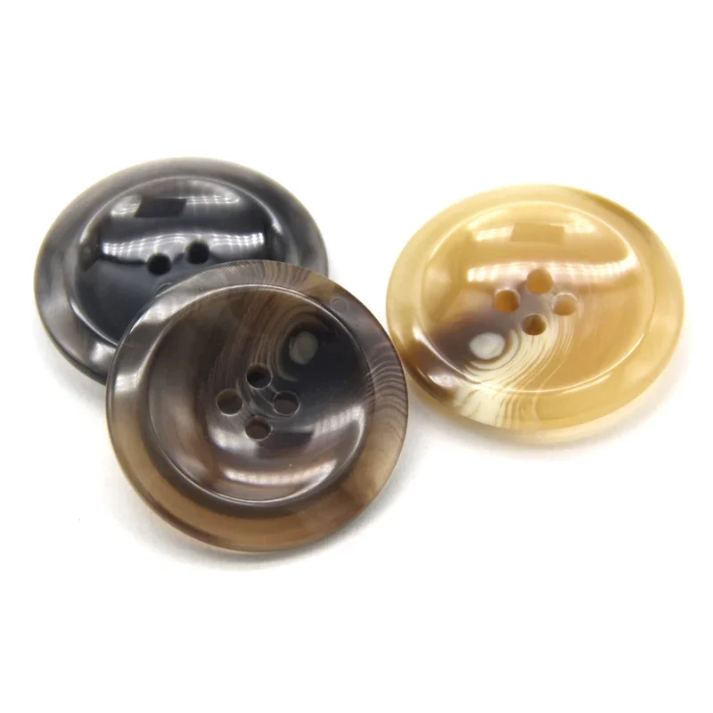 Botones marrones de cuerno Beige de resina esmaltada de 30mm para coser cárdigan para mujer, traje, abrigo, suéter, accesorios decorativos hechos a mano,