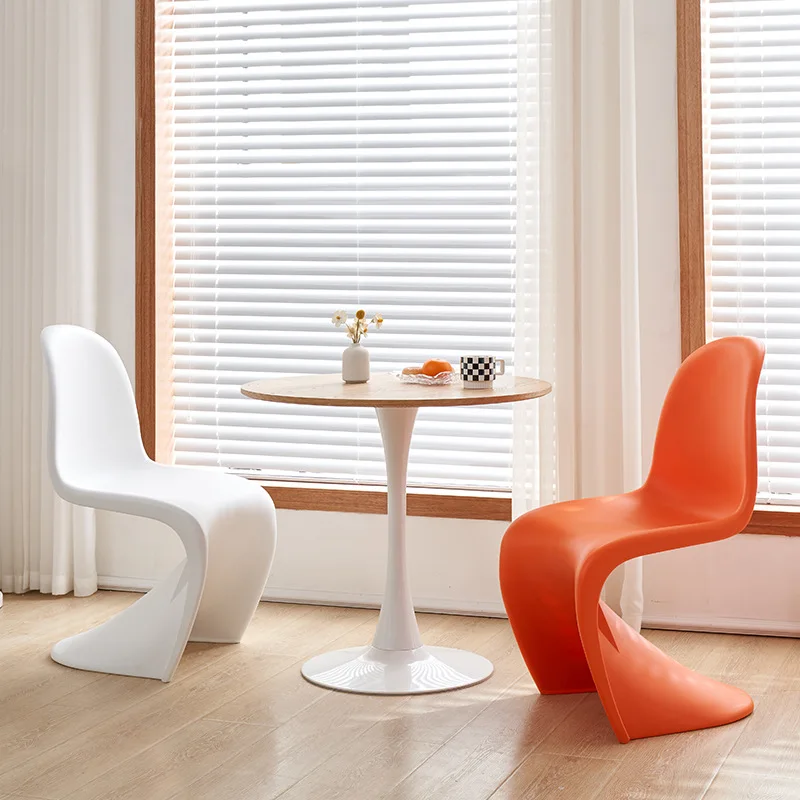 Luksusmøbeltilbehør spisestuestole sæt luksus moderne biblioteksmøbler plastikstol postmoderne salon styling