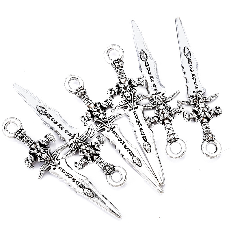 20 pçs liga da arte do prego charme 3d liga de metal grande espada faca armas jóias do prego diy chinês kung fu armaaria acessórios do prego: Branco