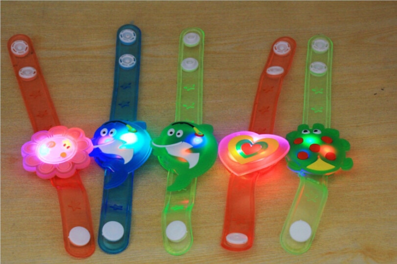 Multicolor Licht Flash Speelgoed Pols Hand Nemen Dance Party Diner Party Voor Kid Led Willekeurige Colorlamps licht: Default Title