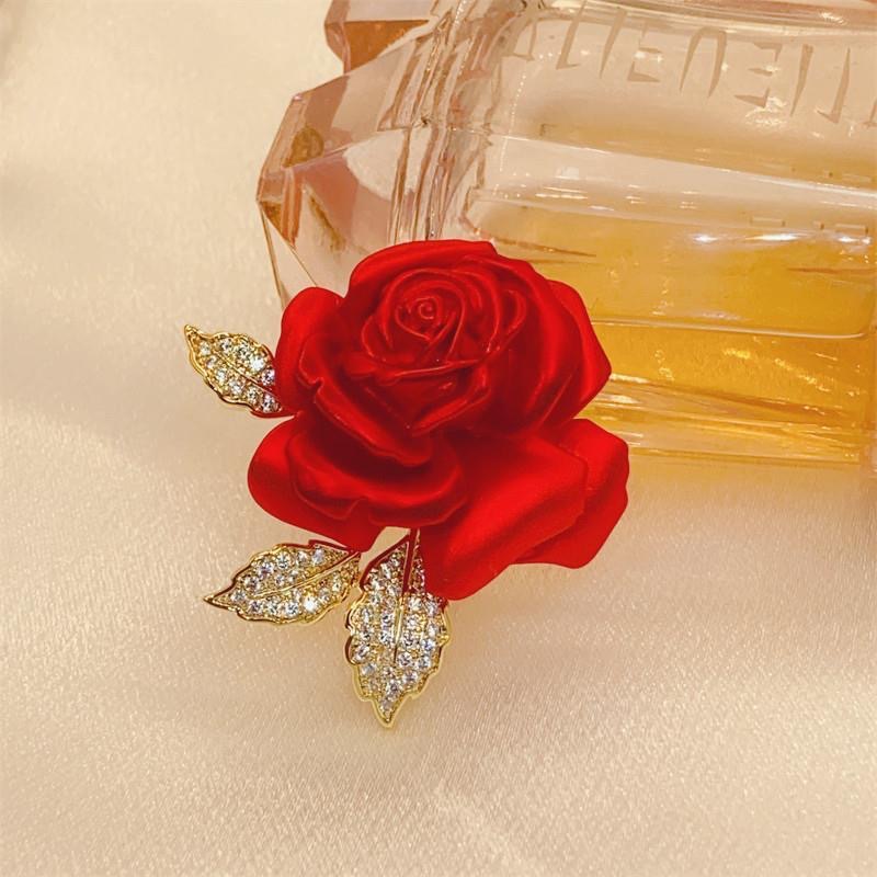 Broche de rosa roja, accesorios de traje de alta gama, alfileres, broches de a la para mujer, broche de boda para dama de honor