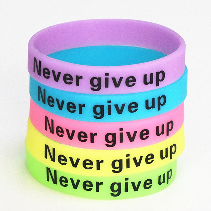 50pcs LIVE STRONG Sport Wristbands Motivational Bracelets Adult Teenager Bracelet Outdoor Cycling Match Souvenir Yellow