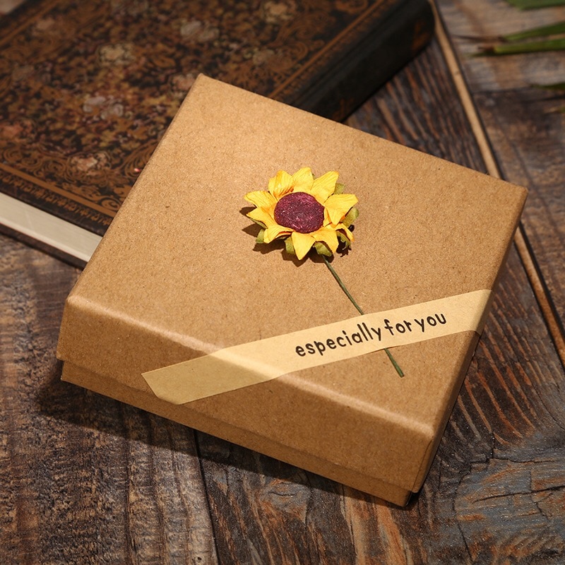 Gouden Kettingen Vrouwen Mode-sieraden Brief Gegraveerd Open Medaillon Zonnebloem Hanger Kettingen Vrouwen Meisje