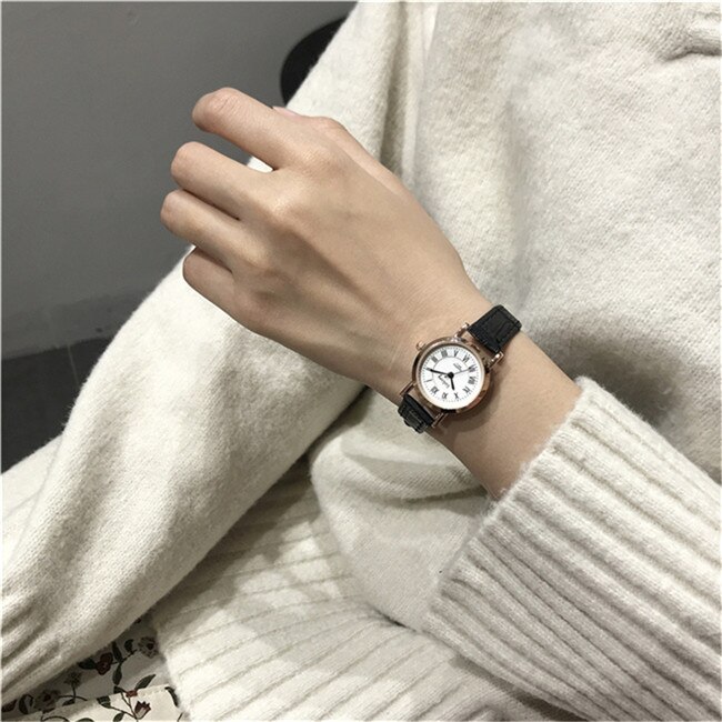 Vintage retro klockor kvinnor casual små dam armbandsur kvaliteter roma skala bambu knut läder kvinna klocka: Svart