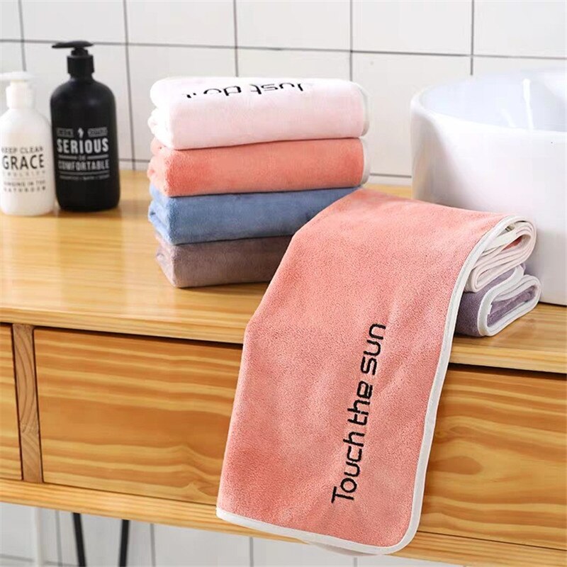Fabriek direct ultra-fijne effen fiber volwassen zachte absorberende handdoek reiniging handdoek borduren brief gezicht handdoek