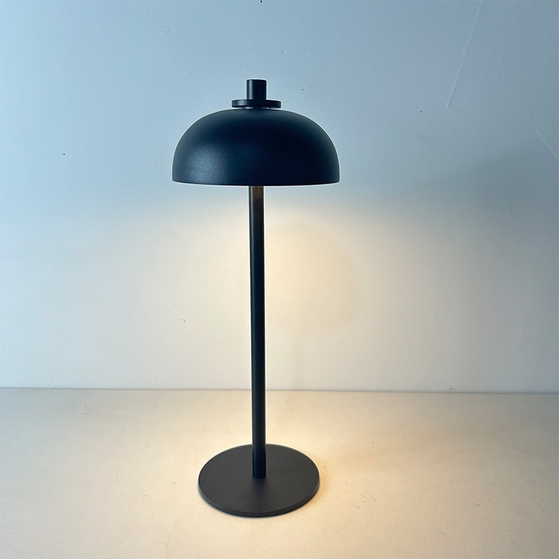 Minimalistisk høy fotbarbordlampe med tre fargers dimming og usb-frakt, spisestue og soveromsatmosfære nattlys