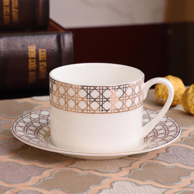 Classic European Bone China Coffee Cups and Saucers Tableware Coffee Plates Dishes Afternoon Tea Set Home Kitchen: 1