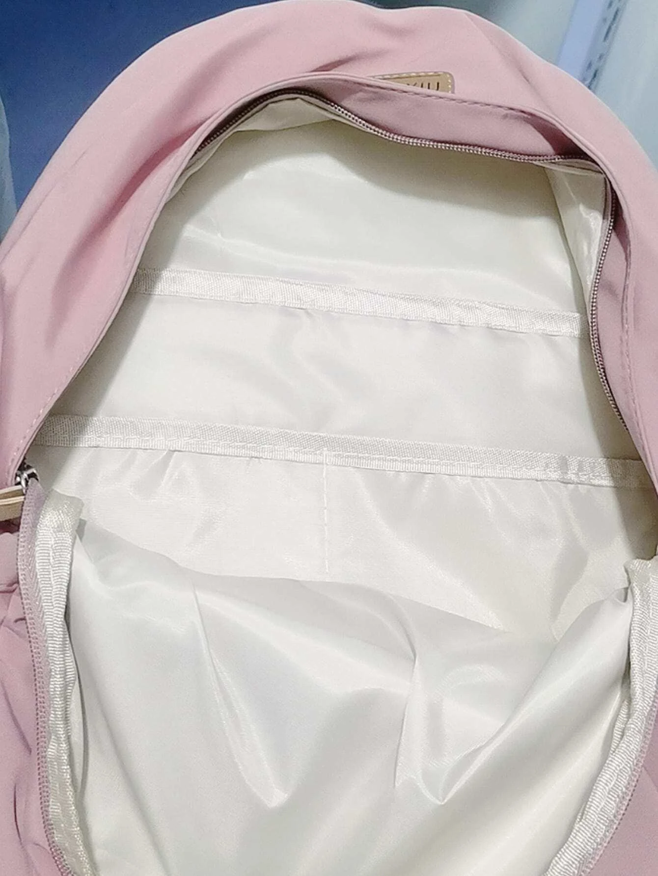 Mochila funcional con decoración de parches de letras, impermeable y ligera, de gran capacidad, para adolescentes, niñas, mujeres, estudiantes universitarios, cuello blanco