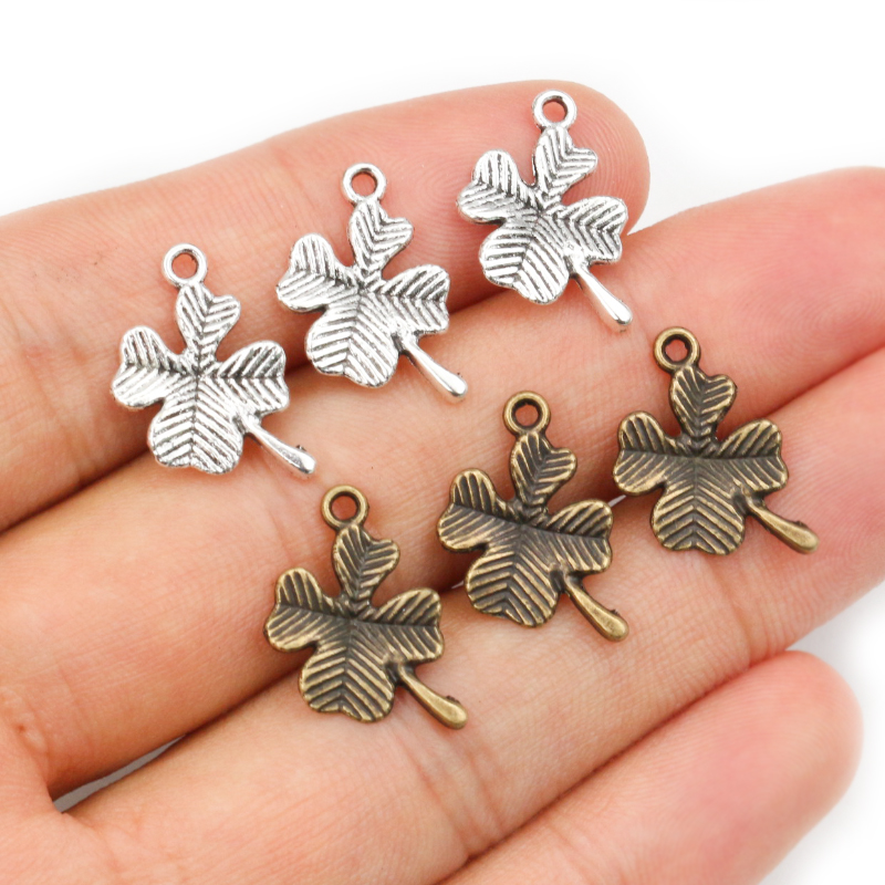 40 pièces Bronze Antique argent plaqué mignon trèfle feuille à la main pendentif à breloques bijoux à bricoler soi-même faisant des accessoires pour bracelet collier
