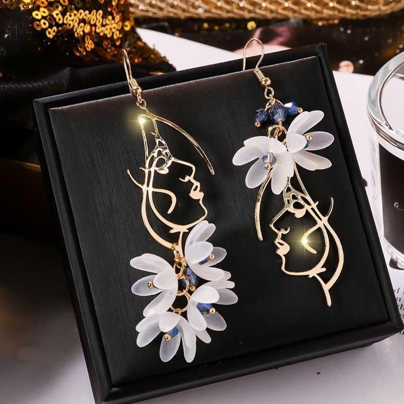 Boucles d'oreilles pendantes en acrylique à fleurs blanches pour femmes, coréenne, longues pampilles en cristal, bijoux de fête de mariage pour filles: Vert foncé